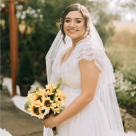 Meet your Posher, Emma - Picture 1 of 1